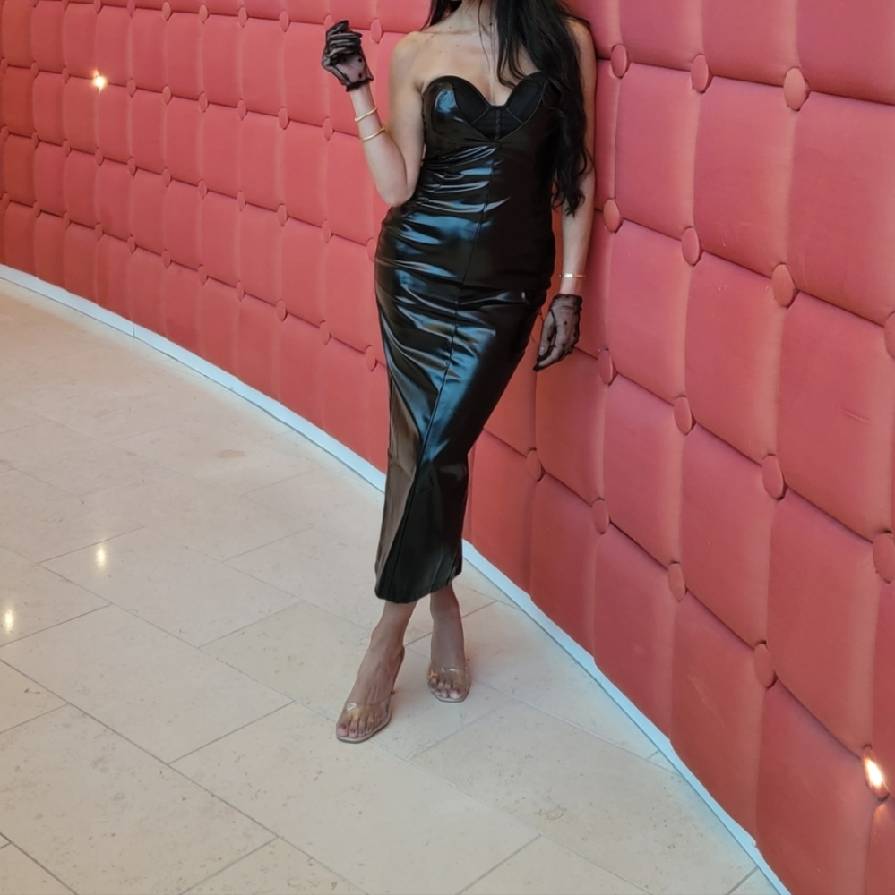Elegant Black Strapless Dress Faux Leather
